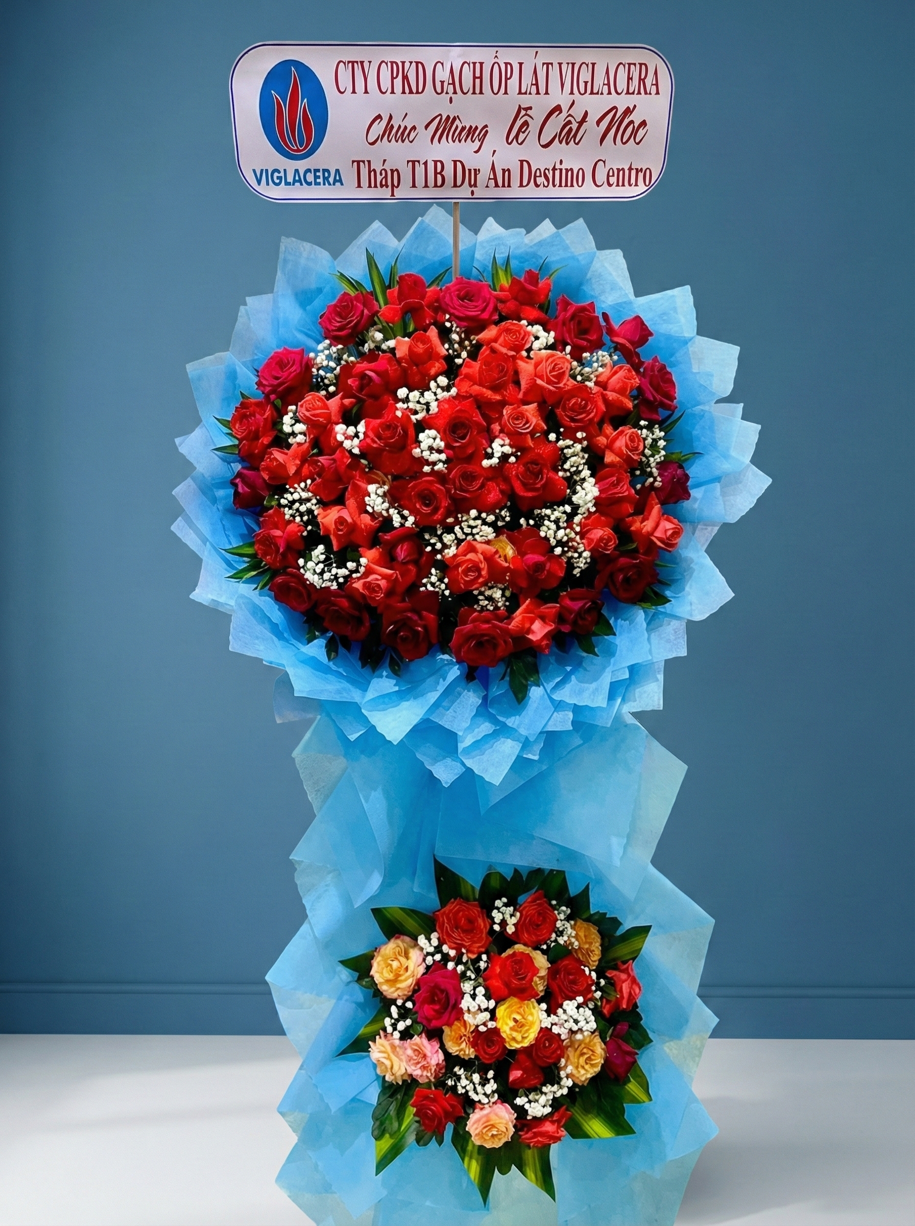 Kệ hoa khai trương